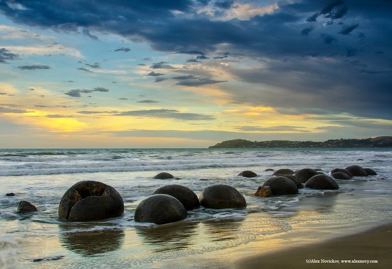 Moeraki boulders фото превью