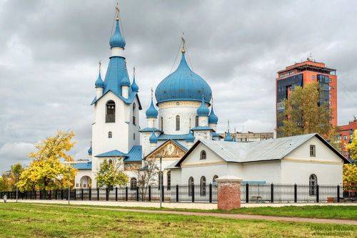 Храм Рождества Христова в Пулковском парке