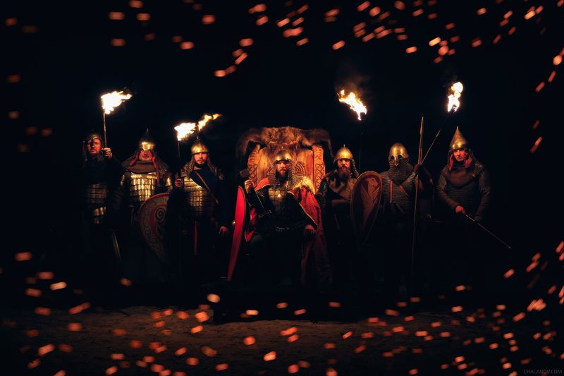 хлынов, застава, битва, огонь, мечи, лучник, кузнец, средневековье, портрет, конь, факел Битва на Хлыновской заставе фото превью