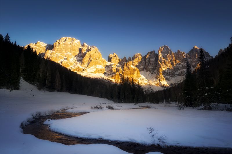 Winter in Dolomites фото превью