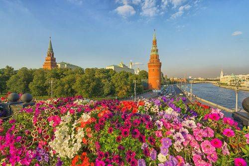 Москва летним днем
