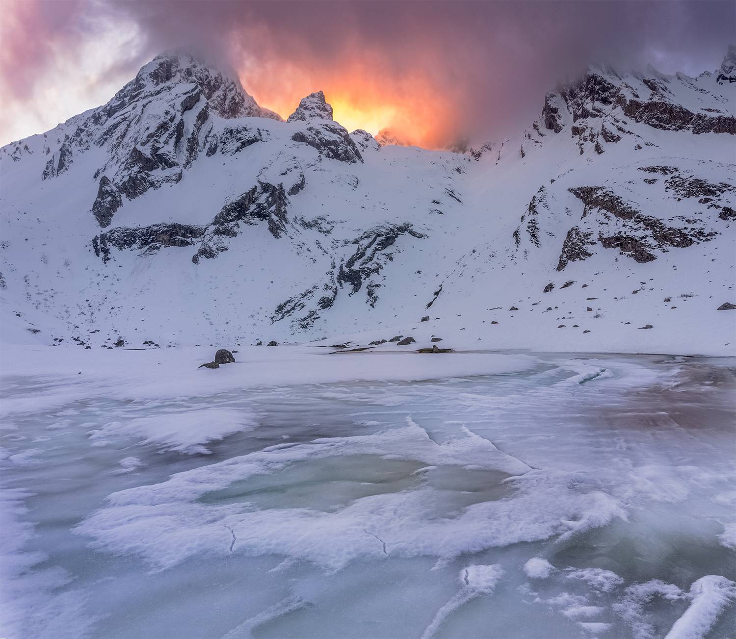 photography, mountain, winter, ice, landscape, photo, awakening, sunset, land, landmark, lands, dramatic ligth, ligth, mountains,outdoor, jimenez millan samuel