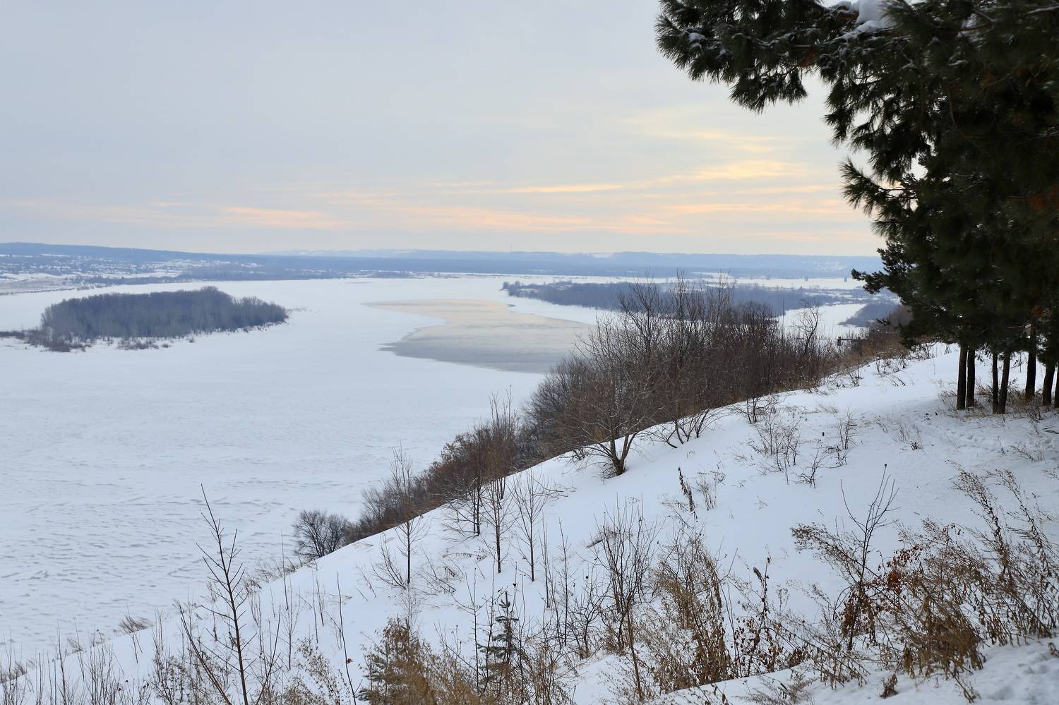 кама река россия берег зима пейзаж перспектива закат отражение полынья лес холм гора высокий, Irina Solonina