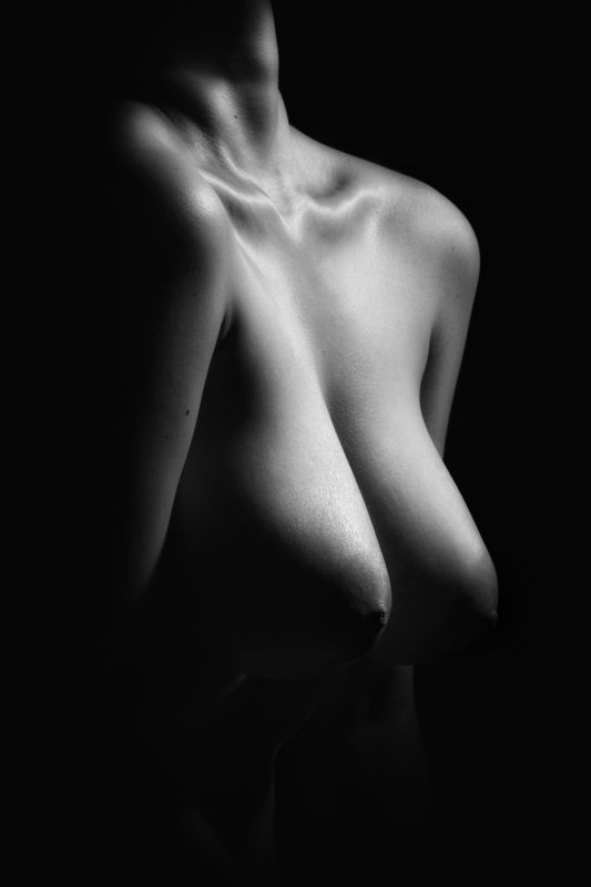 #nude #art #nudeartphotography, #artisticnude, #fineartnude, #nudeportrait, #bodyart, #nudephotography, #nudemodel, #blackandwhitenude, #sensualart, #nudeartistic, #cuba  фото превью