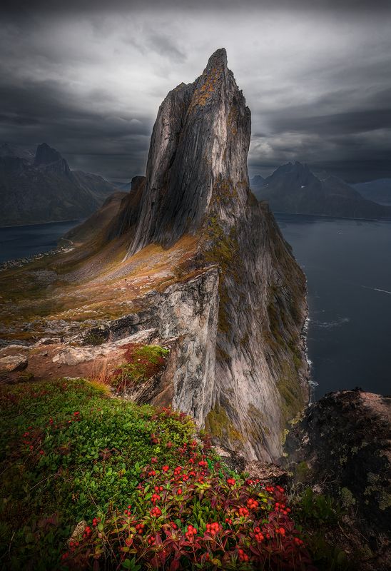 Norway, outdoors, senja, segla, dramatic, landscape The Rock  фото превью