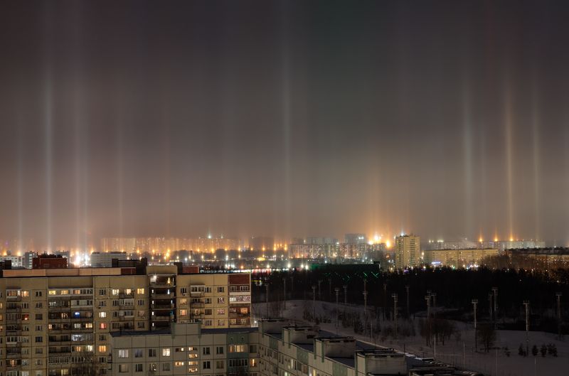 Световые столбы фото превью