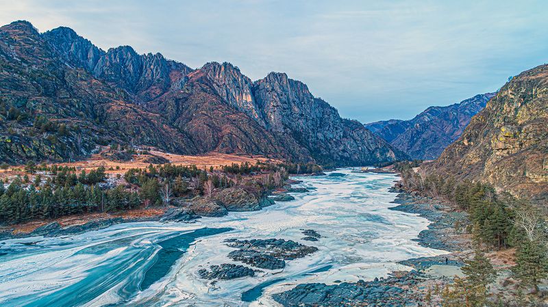зима в горном алтае, катунь зимой Зима в Горном Алтае фото превью