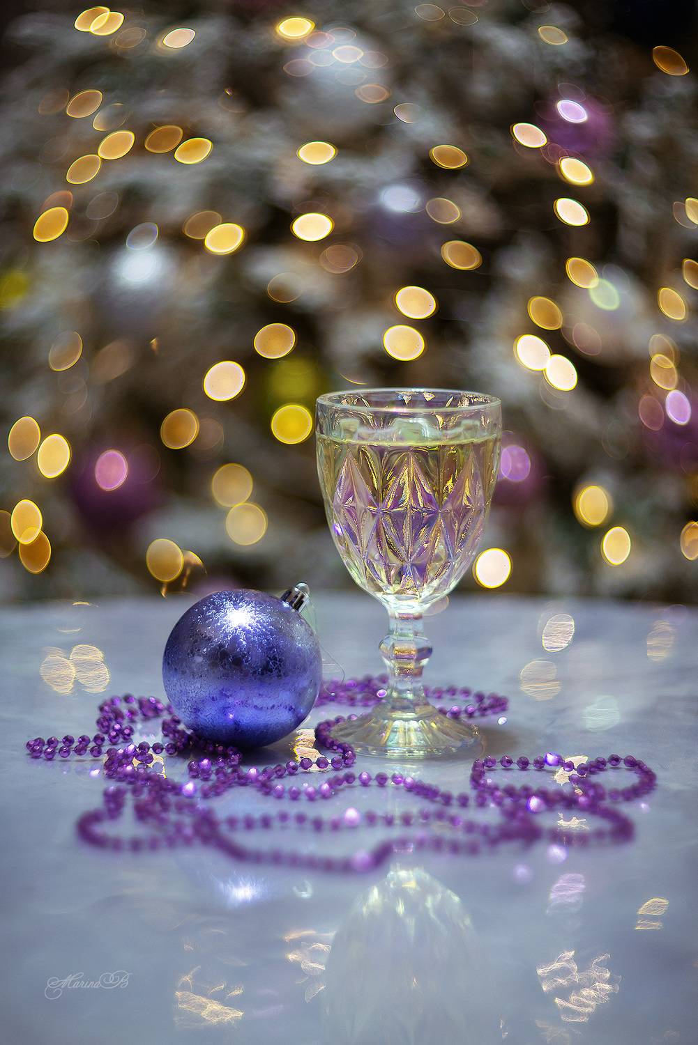 ёлочный шарик, боке, гирлянда, бокал, шампанское, новый год, Baccardi Marina