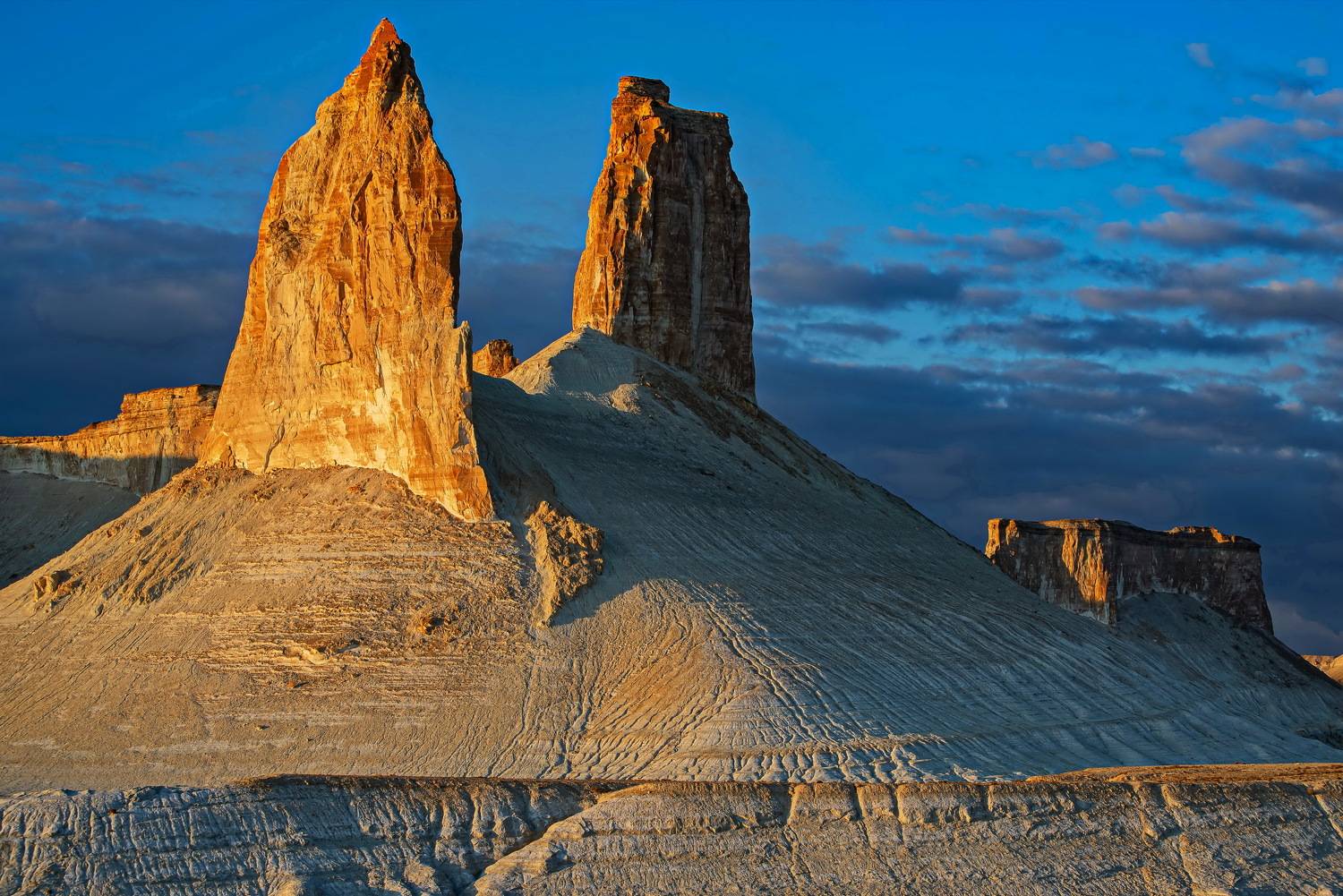 мангыстау, Евгений Дроботенко