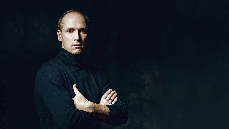 мужской портрет Дмитрий фото превью