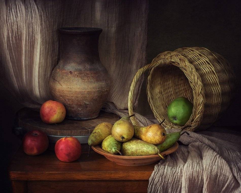 натюрморт, крынка, корзина, яблоки, груши, Ирина Приходько