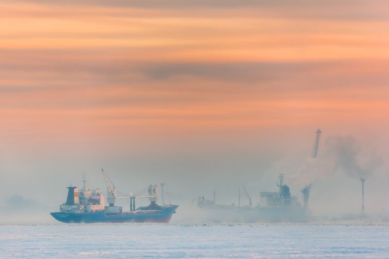 На городском рейде фото превью