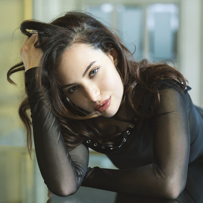 attractive, beautiful woman, beauty, close-up, elegance, female, femininity, front view, headshot, human face, individuality, indoors, looking at camera, one person, peignoir, portrait, pose, sensuality, sitting, table, young woman Soft Gaze фото превью