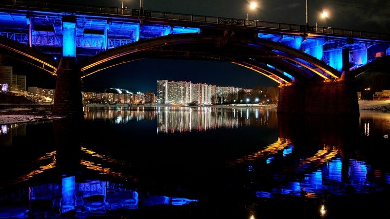 красноярск, мост Огни ночного города фото превью
