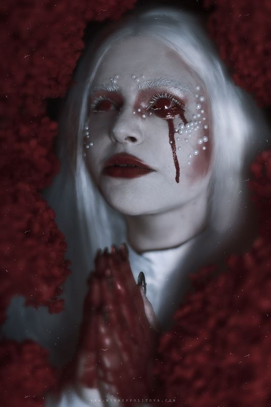 dark К р о в а в ы е   ц в е т ы фото превью