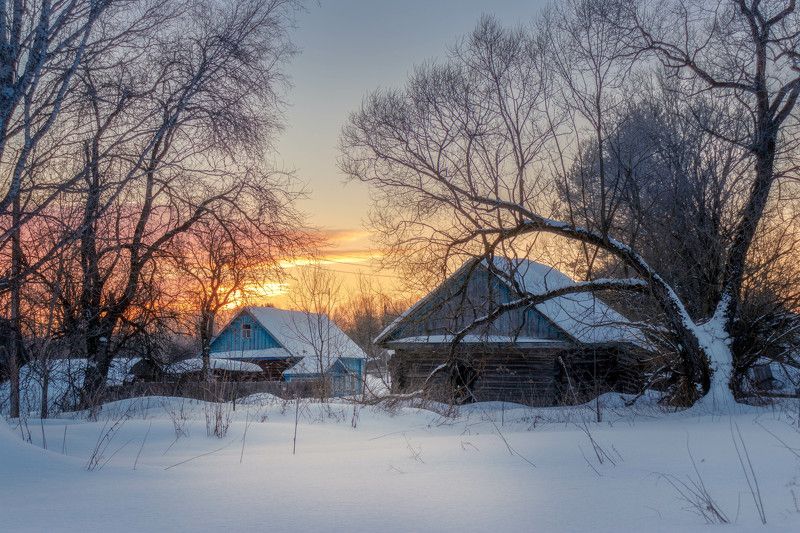 Деревенский зимний рассвет... фото превью