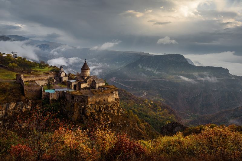 кавказ, горы, осень, армения, armenia, осень в горах, татев, tatev, утро, рассвет, архитектура, храм, monastery, монастырь Татев фото превью