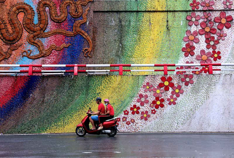 #street #travel  The Hanoi Ceramic Mosaic Mural  фото превью