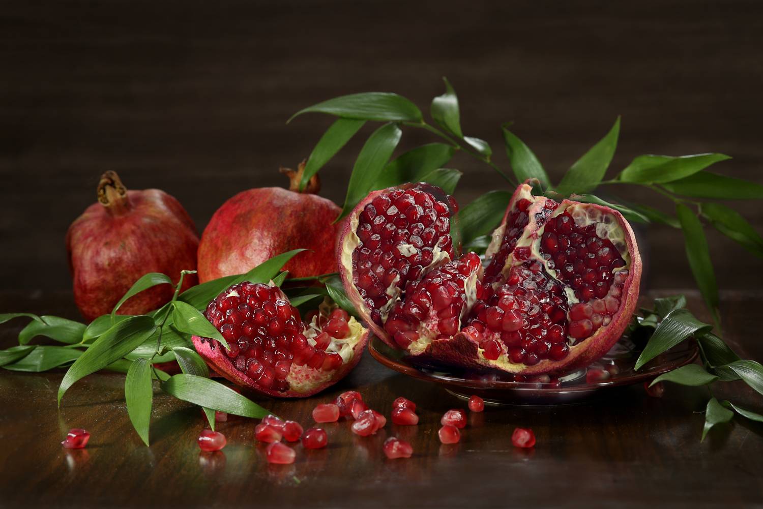 гранат, листья, натюрморт, Шруб (Беляева) Татьяна