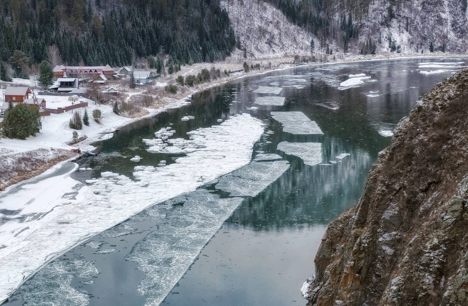 шугоход, мана, лед, сибирь, река, пасмурно, енисейская сибирь, Фомина Марина