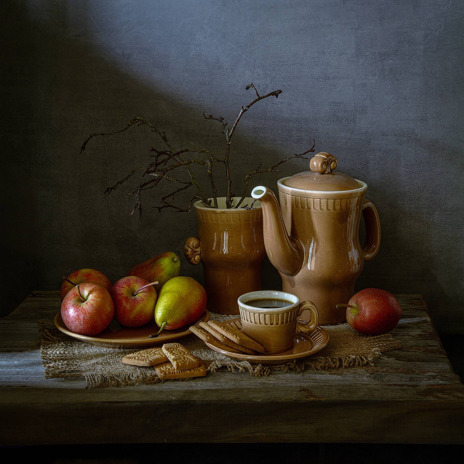 кофе, ветки, чашка, блюдце, яблоки, груши, чайник, коричневый, ветки, сухие, Алексей Бычков