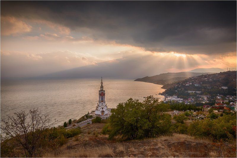 Море, Небо, Осень, Россия, Солнце, Тучи, Храм НЕБЕСНЫЙ ПИК фото превью