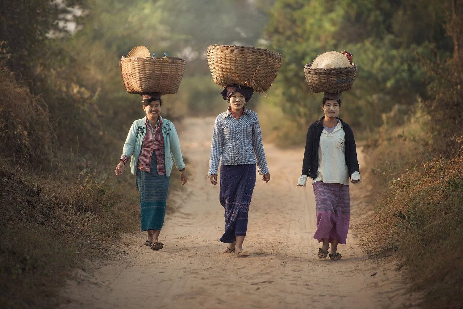 Friend, sarawut intarob