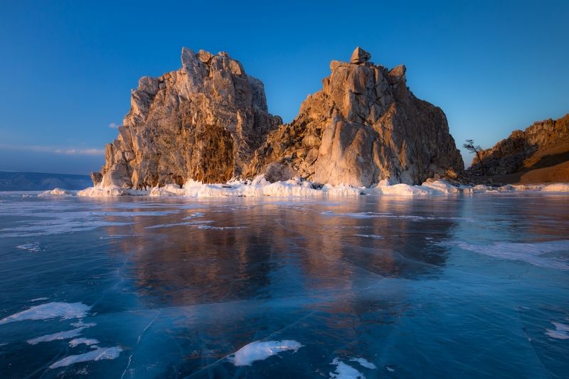 Бурхан, Шаманка, Байкал, лед, скалы, Ольхон, закат Бурхан на закате (2х2) фото превью