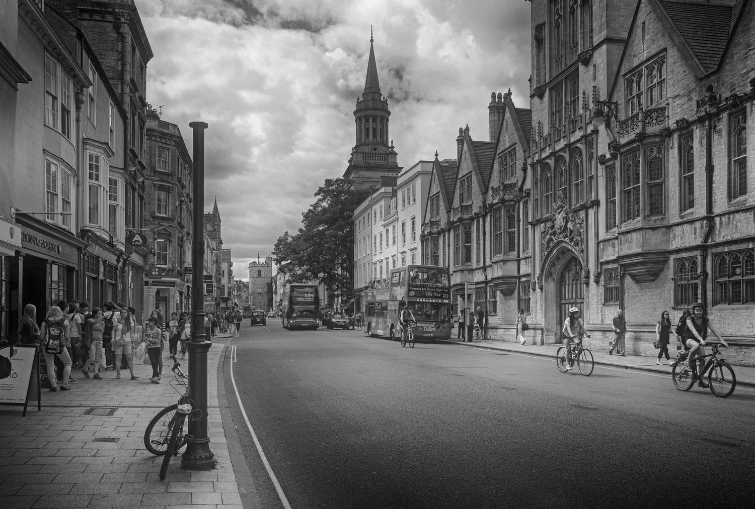 улица дома люди велосипед, Вера Петри