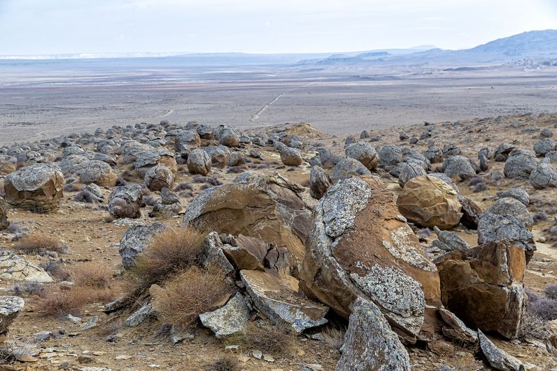 Айракты, Бозжира, Кокосем, Кокесем, Казахстан, Мангистау, Каньон, Тузбаир, отражение, Клыки, Корабль, Бокты, Лензбол, Арка, Закат, рассвет, день, пейзаж, долина шаров, яйца динозавров, Шергала, Тетис, Тирамису, Устюрт, Национальный парк, нацпарк, тучи, об Долина шаров фото превью