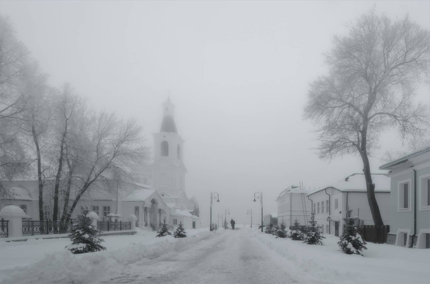 улица церкви туман, Вера Петри