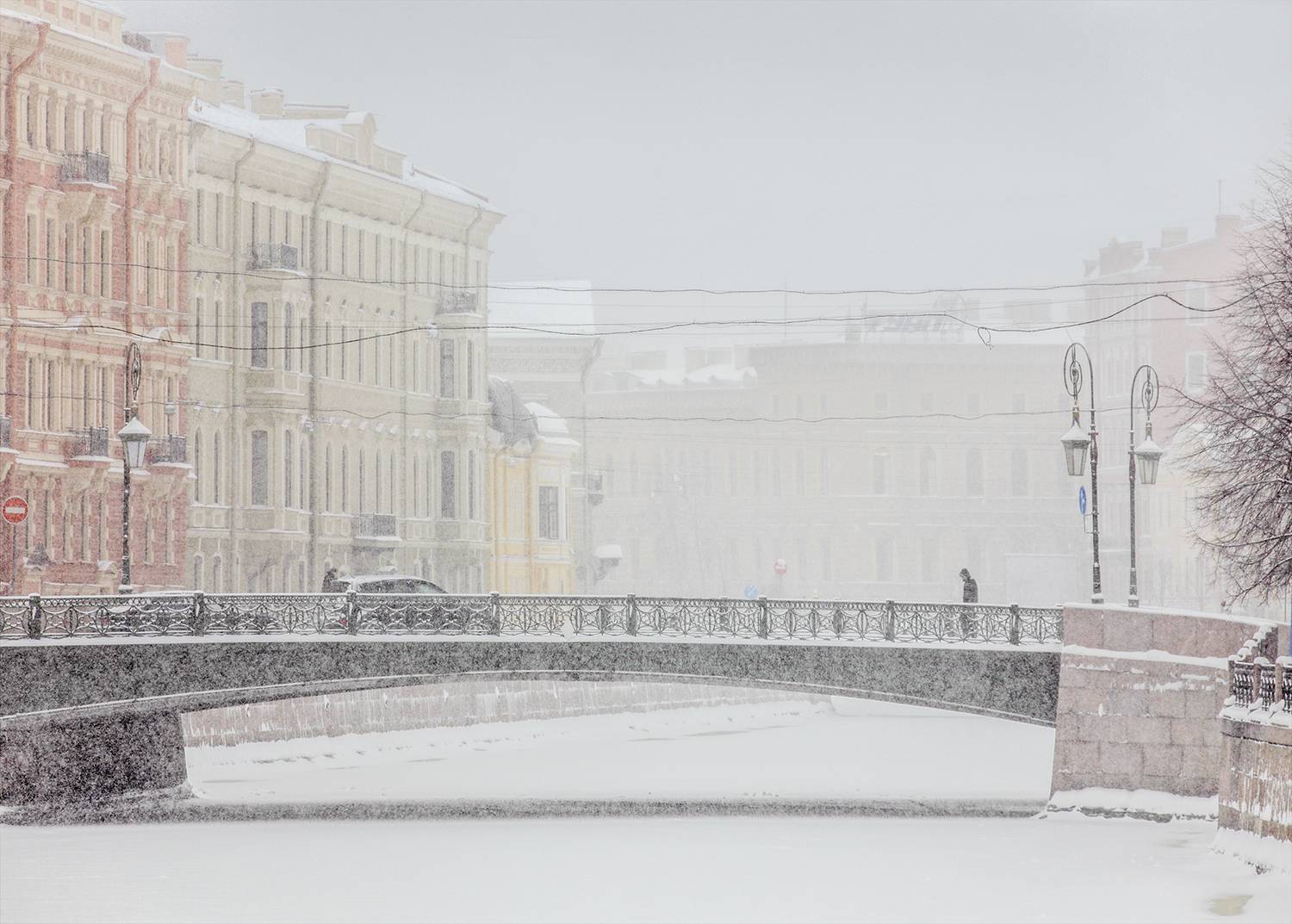 ,  александр михайлов