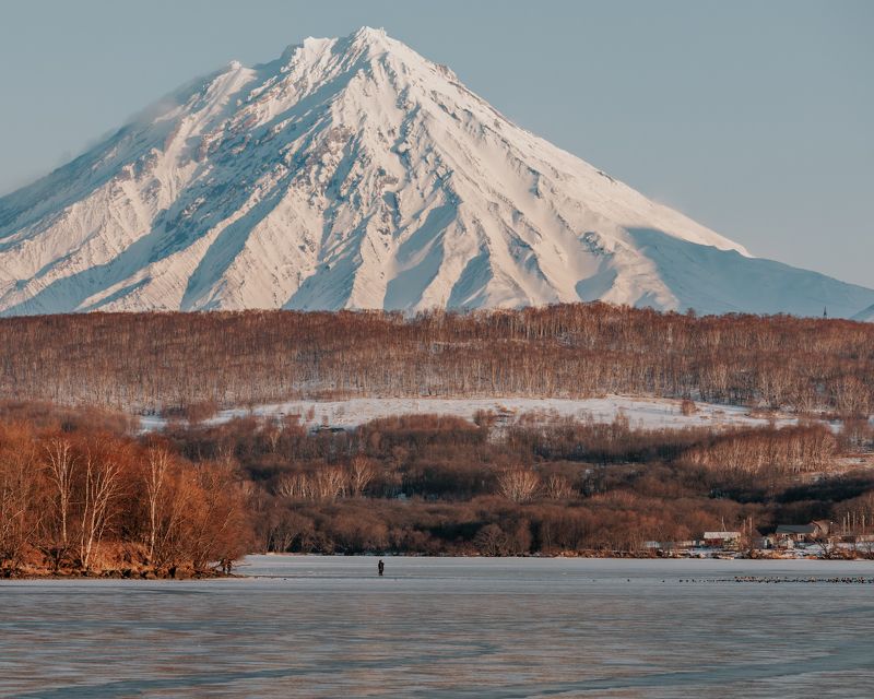 озеро, утки, птицы, холодно, вулкан, халактырское озеро Застывшее озеро фото превью