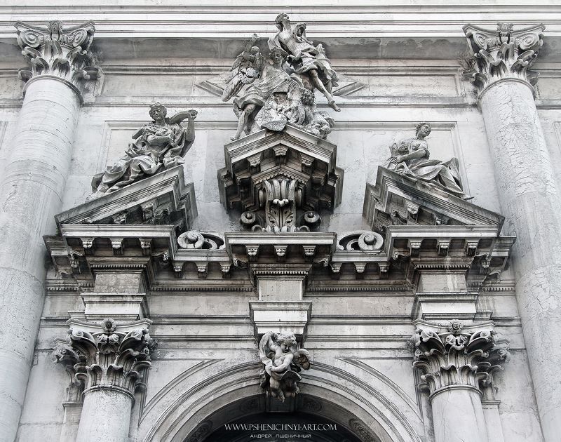 венеция, италия, архитектура, скульптура, церковь, фасад, фронтон, история, культура, сан-стае Фронтон Сан-Стае фото превью