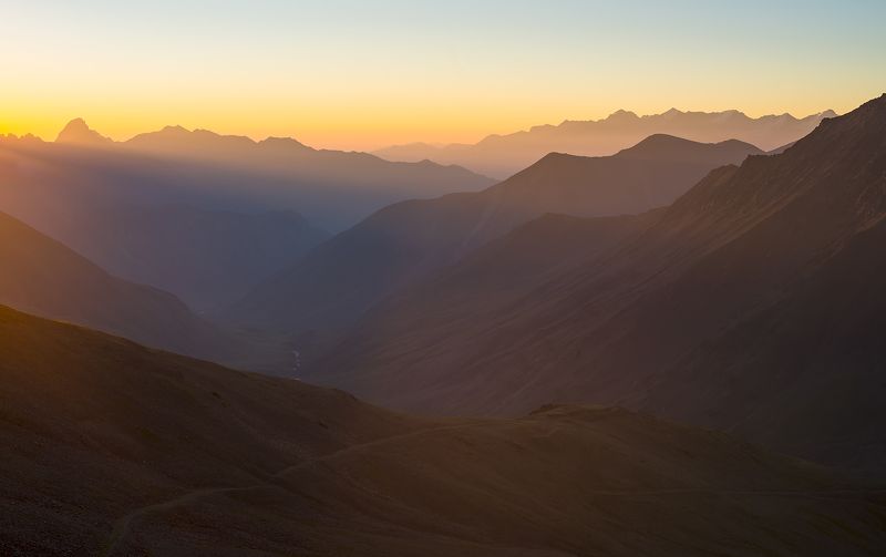 Рассвет на перевале Балык фото превью