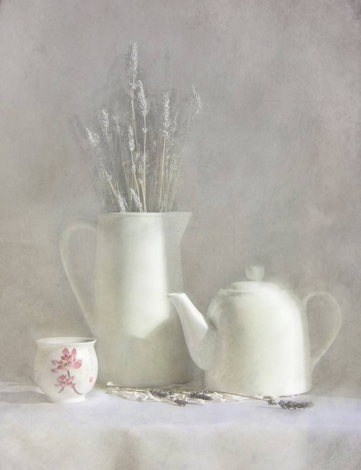 натюрморт, белый, цветы, кувшин, чайник, Алтыпина Наталья