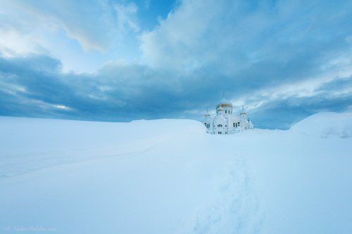 Между Небом и Землей