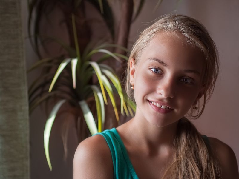 девочка, лицо, портрет, улыбка Настя фото превью