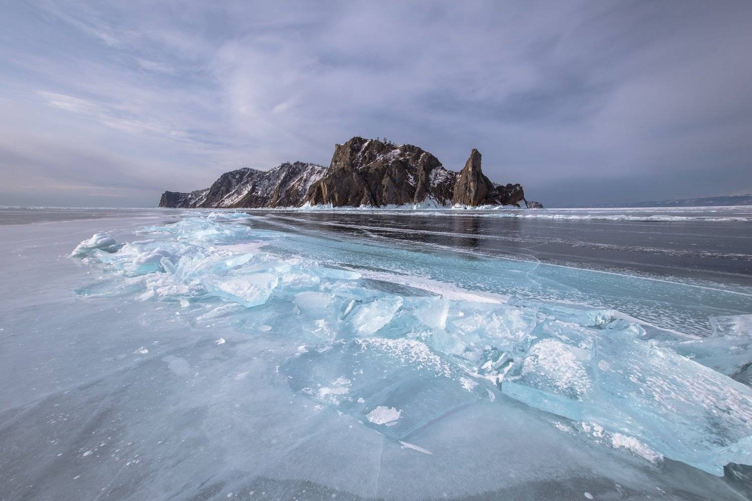 Байкал, Ольхон, Хобой, скалы, лед, Виктор Зайцев