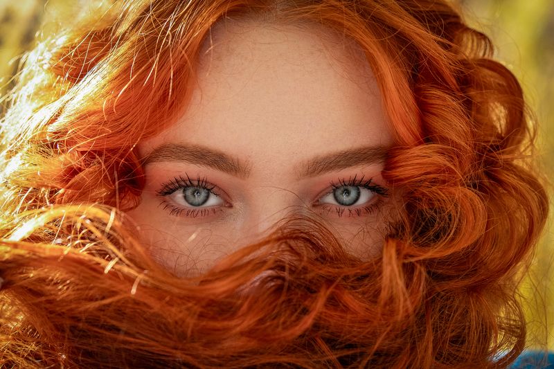 девушка, рыжеволосая, голубые глаза, глаза Эти глаза напротив фото превью