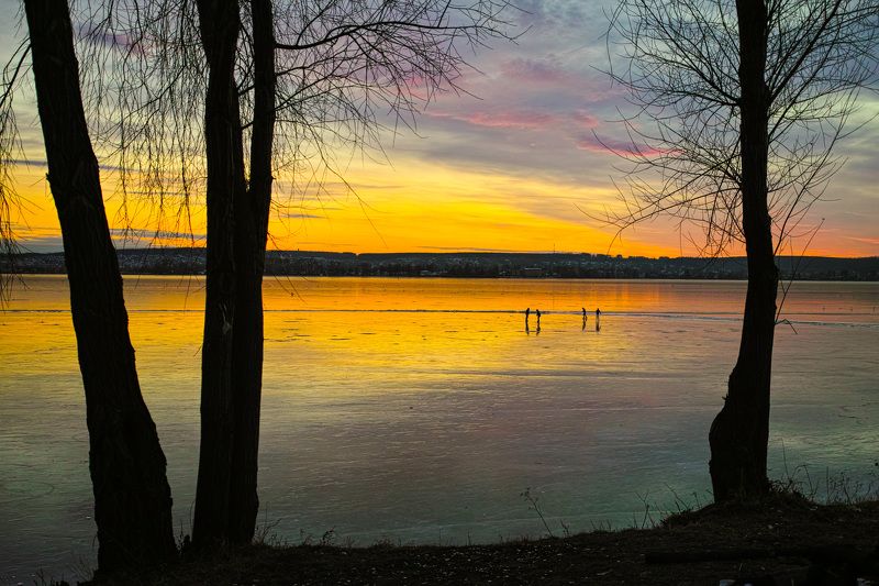 Озеро фото превью