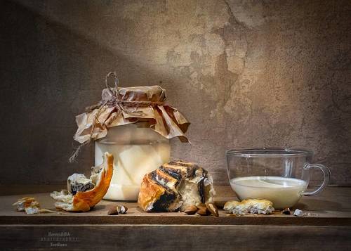 Булочка с маком