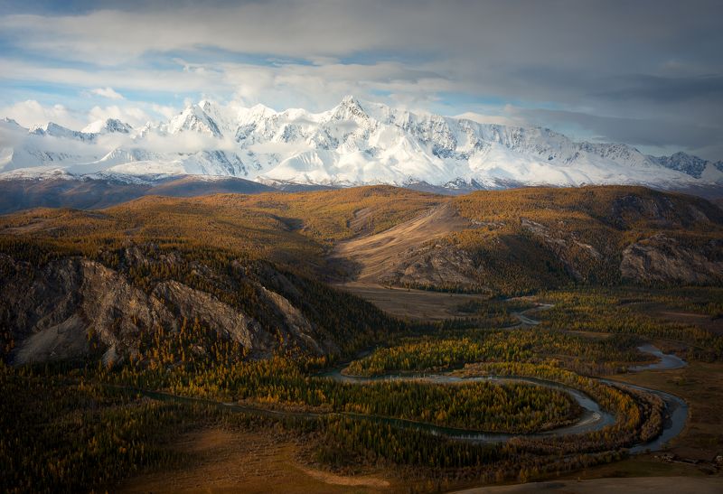 Меандры Чуи; Горный Алтай; Северочуйский хребет Меандры Чуи на рассвете фото превью