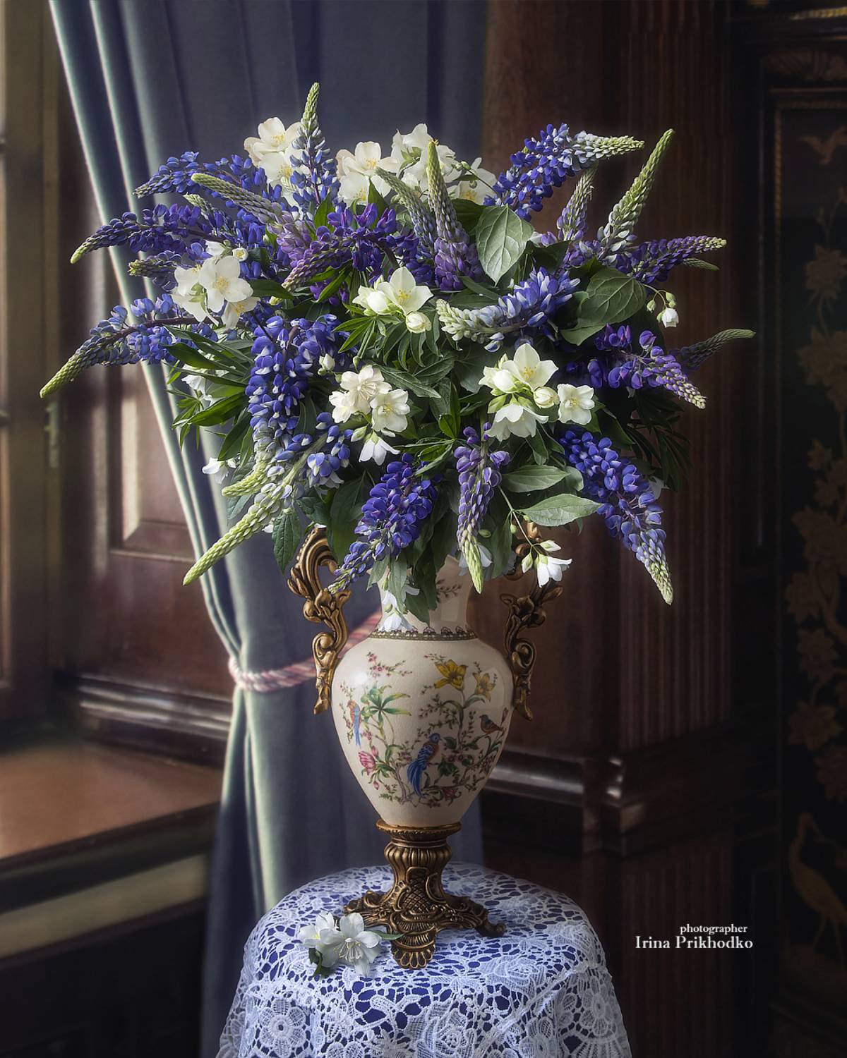 натюрморт, цветы, букеты, люпин, жасмин, интерьер, Приходько Ирина