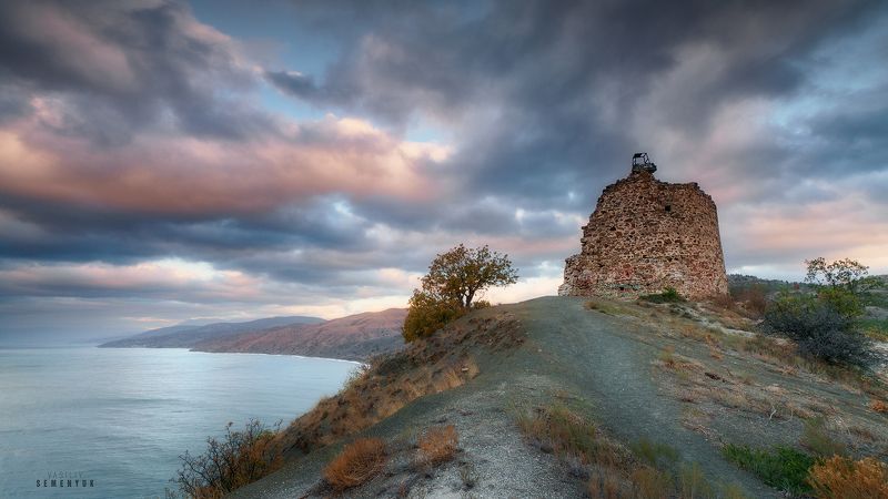 крым, чобан-куле, восточный крым, башня, рассвет, море, руины. Рассвет у Чобан-Куле фото превью