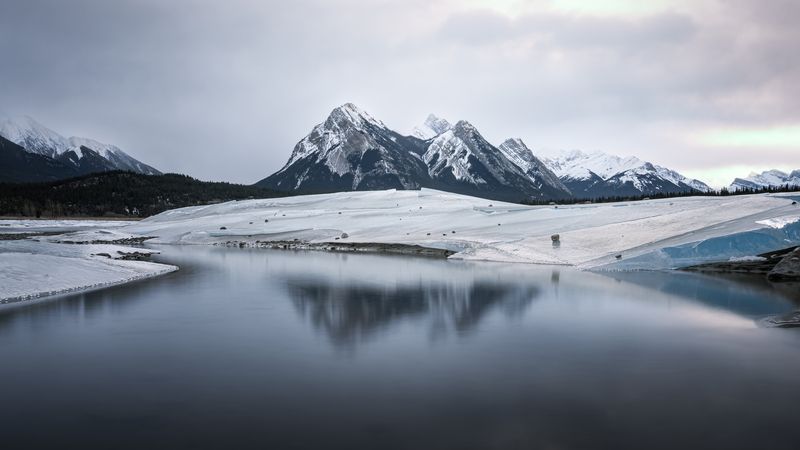 rockymountain,abrahamlake,water,ice,winter Abraham Lake фото превью