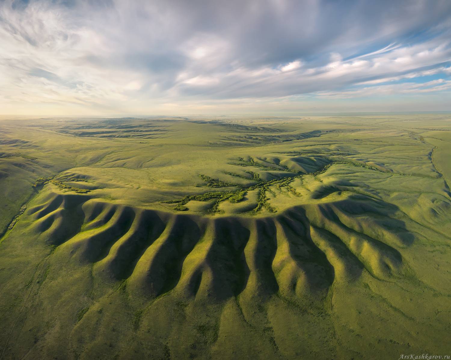 долгие горы, оренбуржье, степь, природа оренбургской области, южный урал, зеленые холмы, степной пейзаж, Арсений Кашкаров