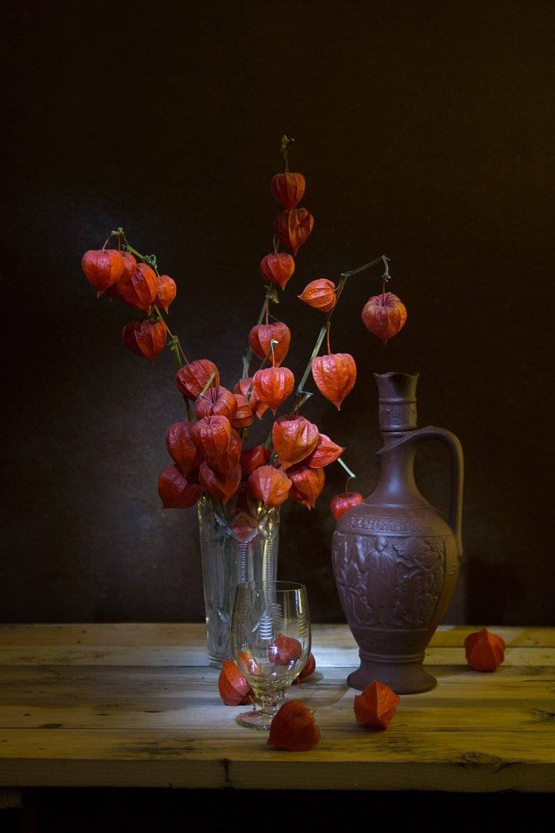 световая кисть, бутылка, цветы, стакан, посуда, стол, в темноте, Александр