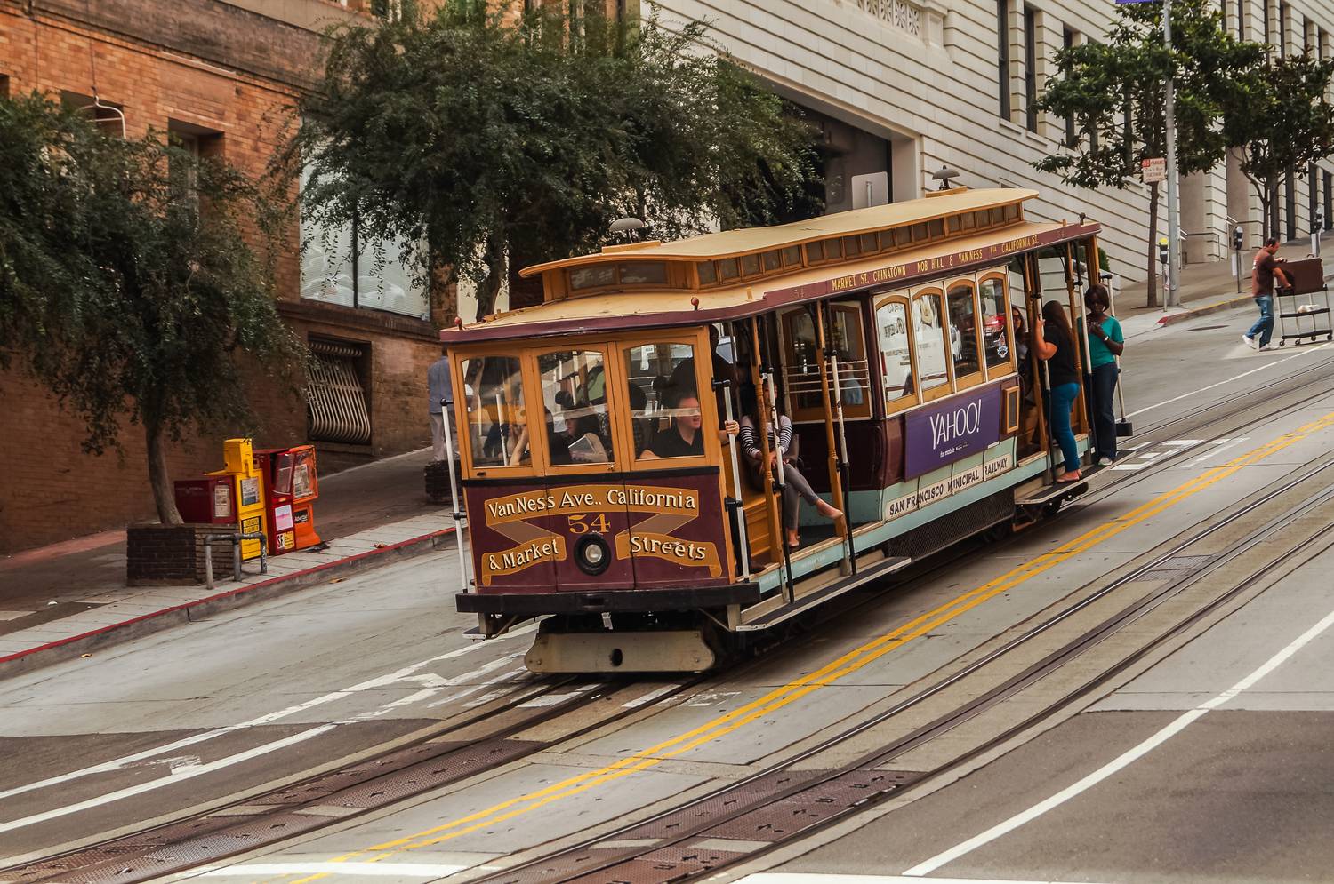 , Лариса Дука