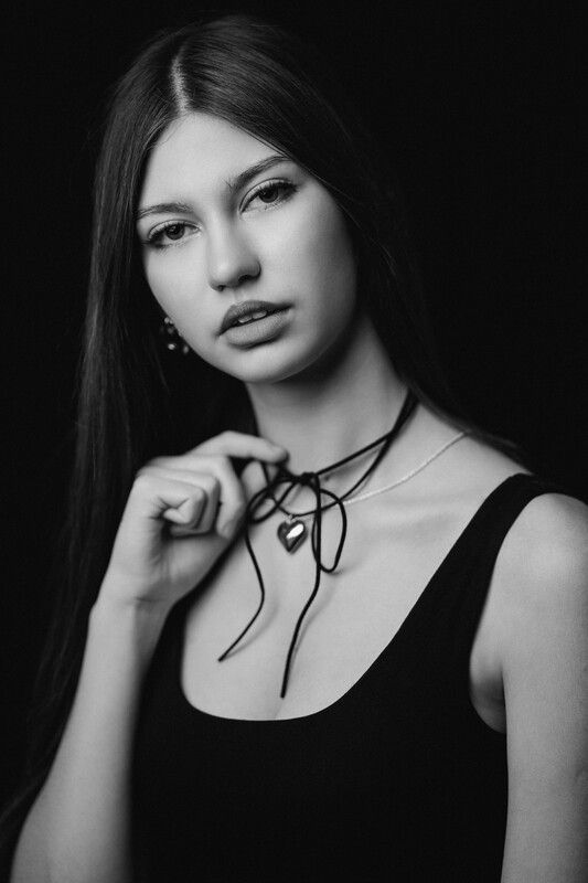 девушка, модель, портрет, фотосессия, гламур, girl, model, modeling, young, portrait, творческий портрет, женский портрет, woman, young woman, glamour, постановка, постановочная фотография, fashion, fine art, sensual Алина фото превью